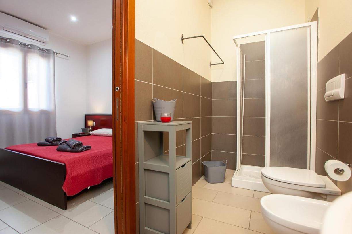 Mivida "Le Stanze Di Ada" Bed & Breakfast Сан Теодоро Екстериор снимка
