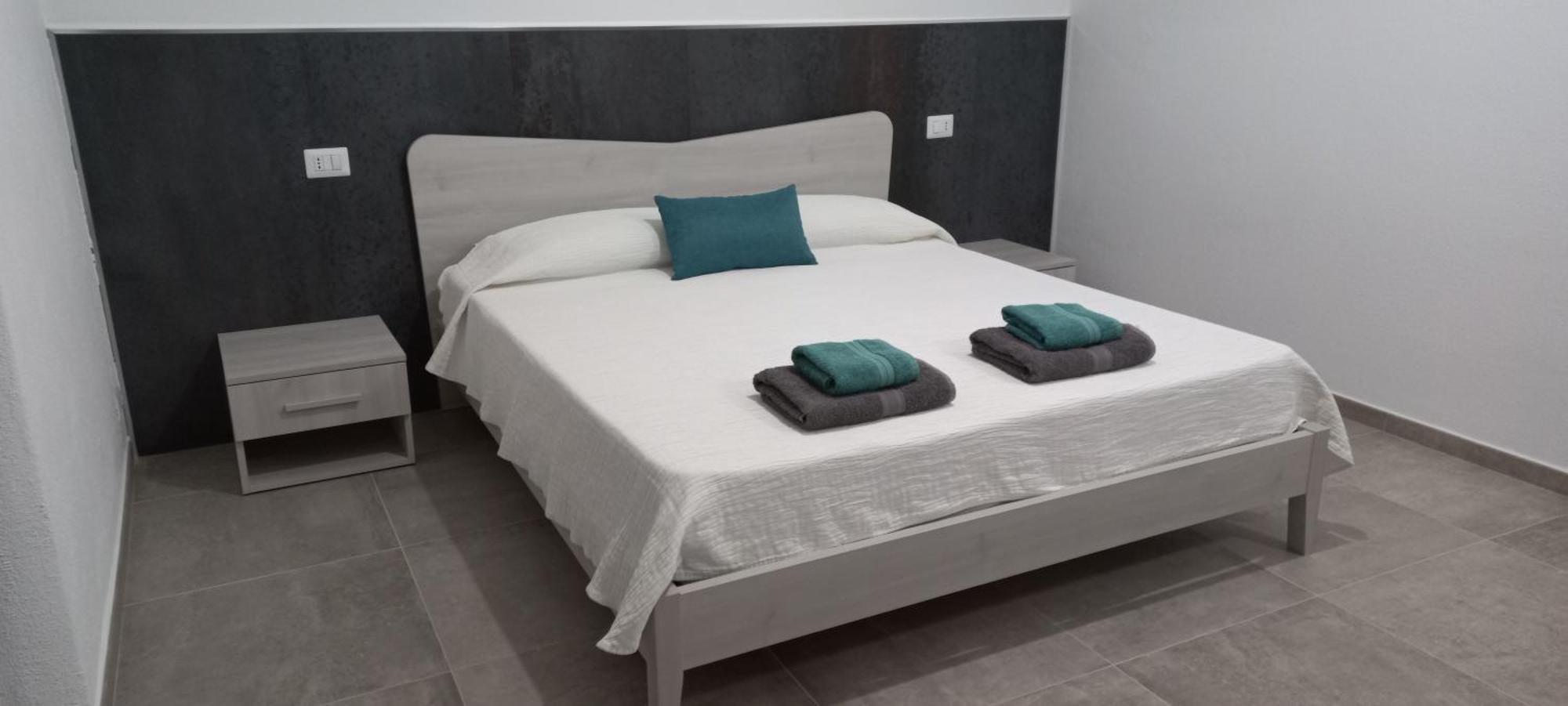 Mivida "Le Stanze Di Ada" Bed & Breakfast Сан Теодоро Стая снимка